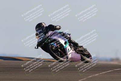 media/Dec-04-2022-CVMA (Sun) [[e38ca9e4fc]]/Race 12 500 Supersport-350 Supersport/